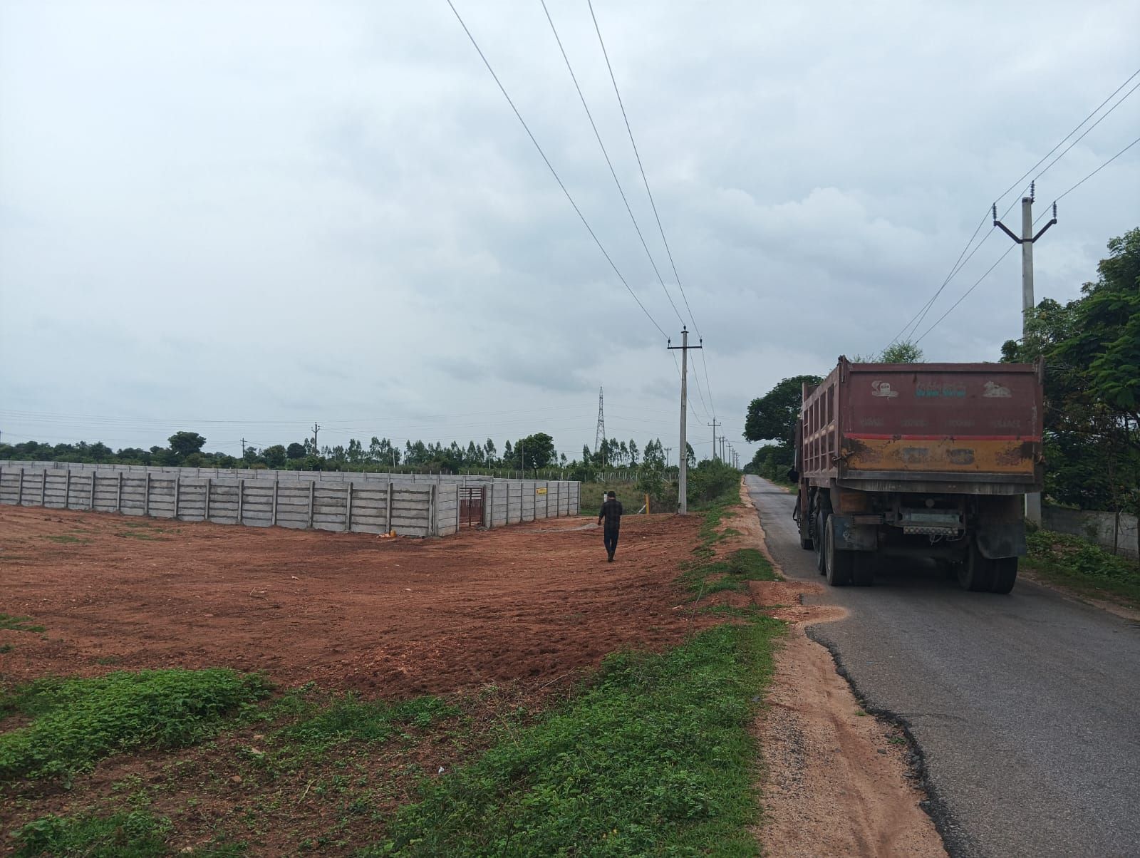 Commercial land for sale in Nandiwanaparthy