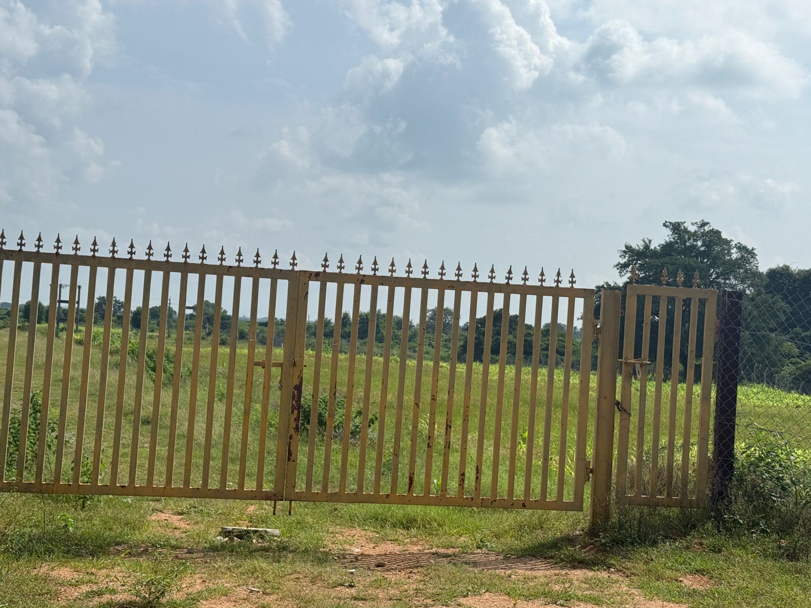 Commercial land for sale in Toopra Khurd
